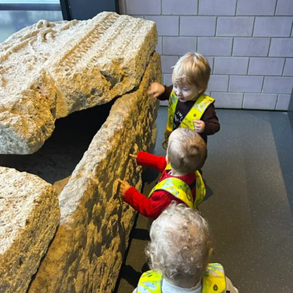 Microcosme Eveil Sensoriel Ruines Romaines Vidy Lausanne 02