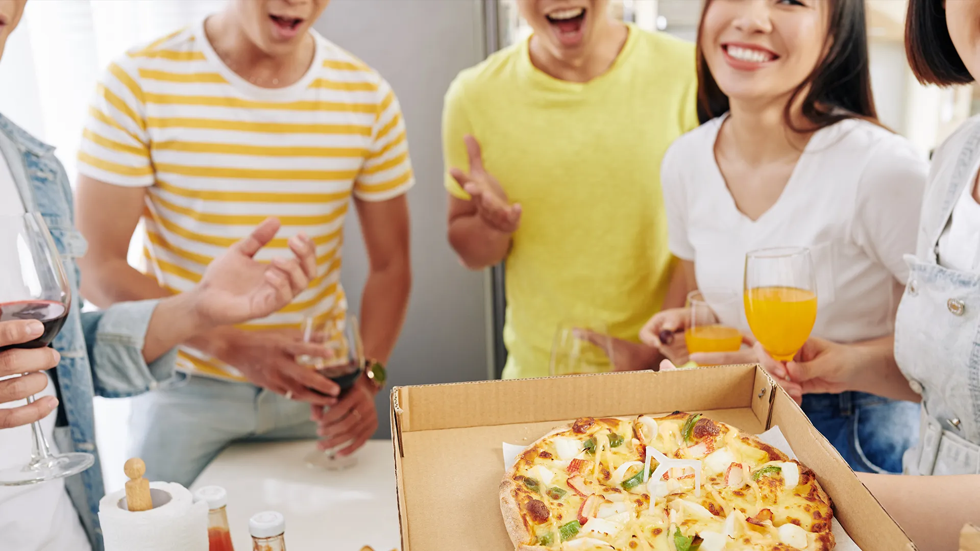 Microcosme Formation Pizza Party