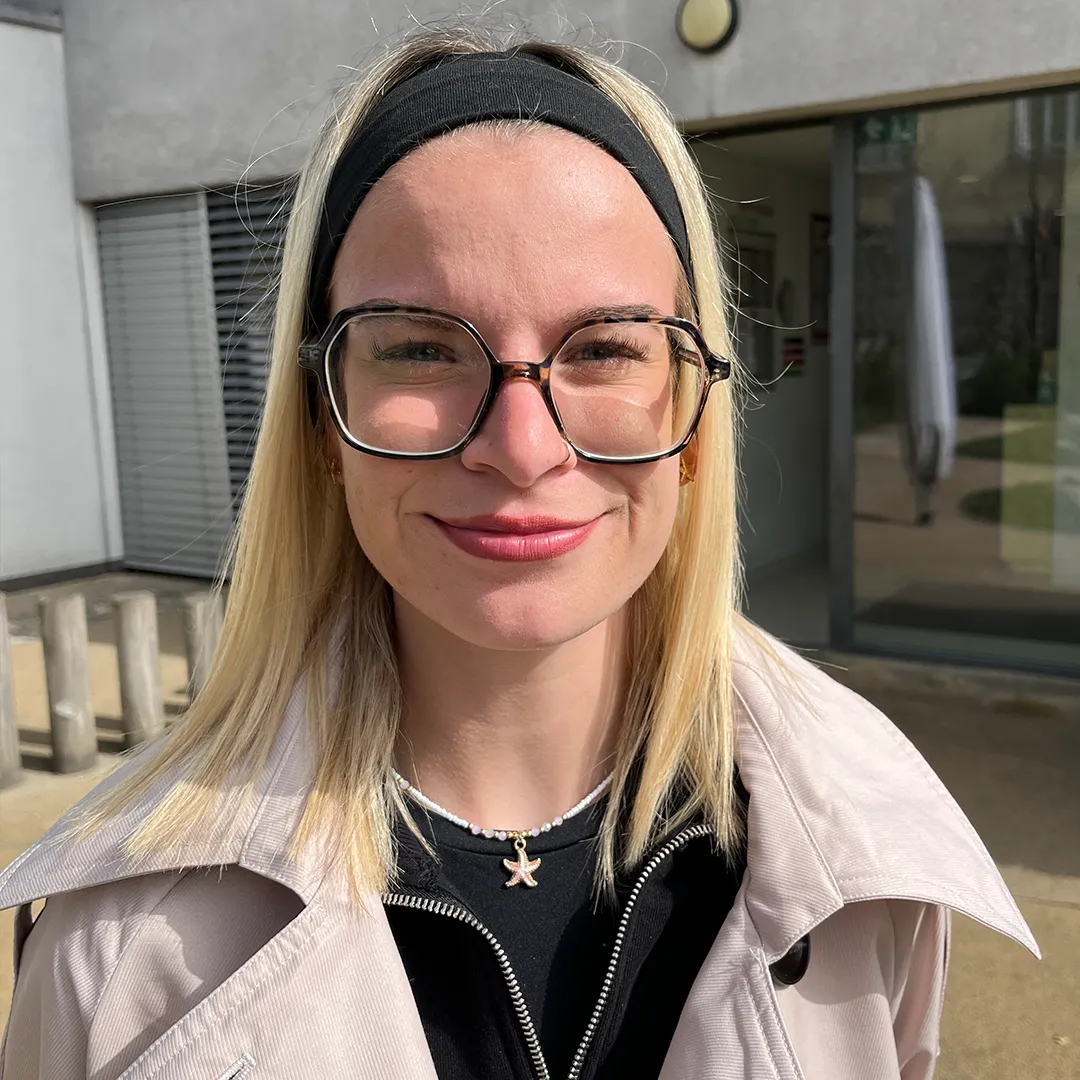 Le Microcosme Equipe Laetitia