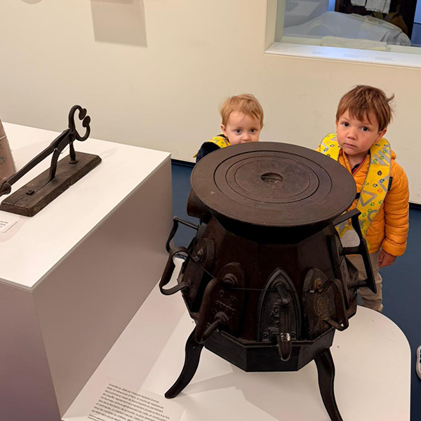 Microcosme Fleurs Chateau Enfants Lausanne 06