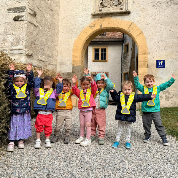 Microcosme Fleurs Chateau Enfants Lausanne 07